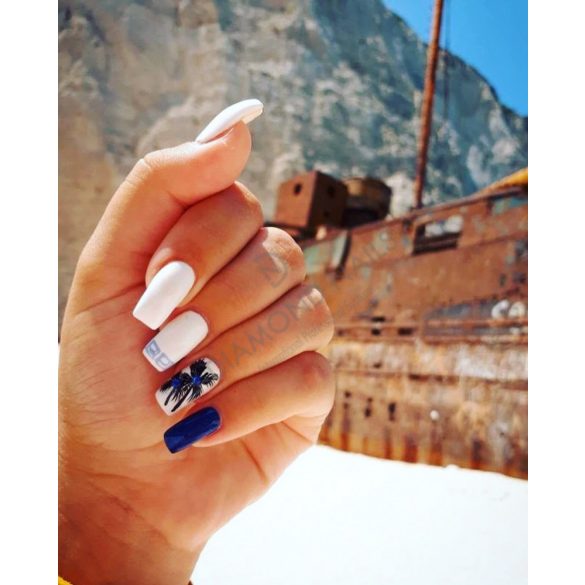 Esmalte permanente 002