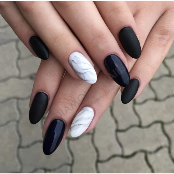 Esmalte permanente 004