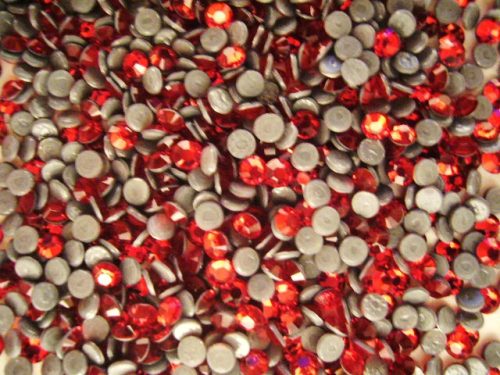Piedras de Swarovski color Rojo, 20und (estampado textil)