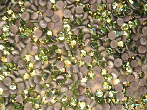 Piedras de Swarovski color Verde Claro, 20und (estampado textil)